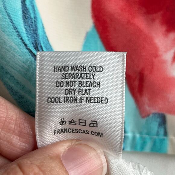 Francesca's Blue Rain Women's Colorful Floral Sleeveless Halter Top Size M. NEW - Picture 9 of 9